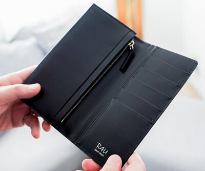 R4U　財布　写真