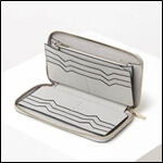 ヴァレクストラが安っぽいって本当？芸能人や金持ちも愛用する高級ブランドの口コミや評判を徹底調査！ 記事サムネイル