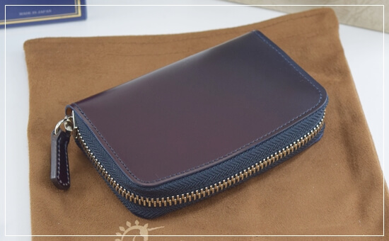 ユニコーンの「2色染コードバン」のグラデーションが美しいことを伝える写真